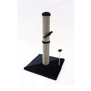 Max and Marlow Sisal Cat Scratching Post